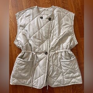 Casual quilted vest; size large Made in Italy